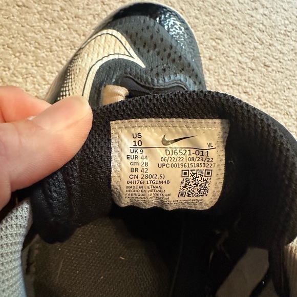 Men’s Nike react baseball cleats size 10 - Picture 3 of 4